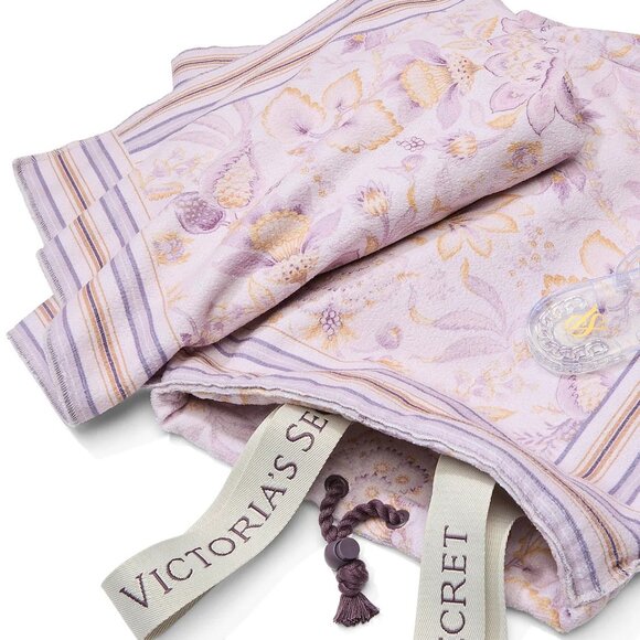 NWT Victoria's Secret packable beach Blanket backpack - Picture 3 of 6